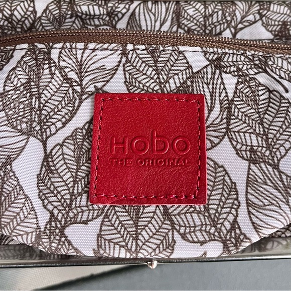 HOBO Lauren Clutch / Wallet